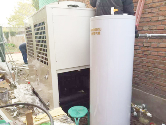 太空能熱水器缺點多？空氣能「缺點少」更好用