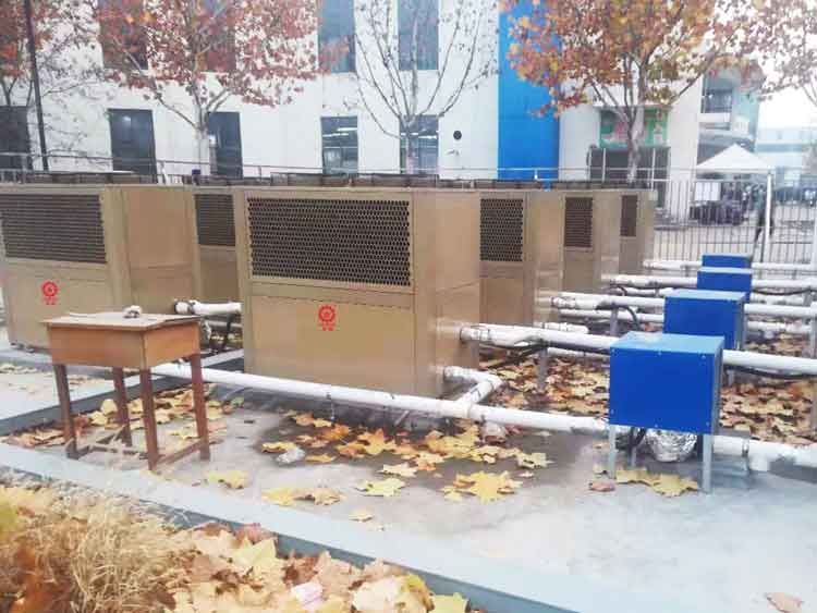 正旭空氣能熱泵泳池恒溫機(jī)組空氣能熱泵恒溫機(jī)組泳池?zé)岜庙椖堪咐龑嵟? alt=